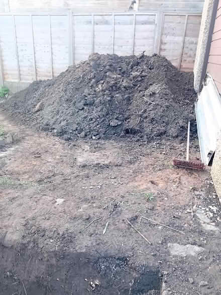 Photo of free Garden soil (Pr2 3lg) #2