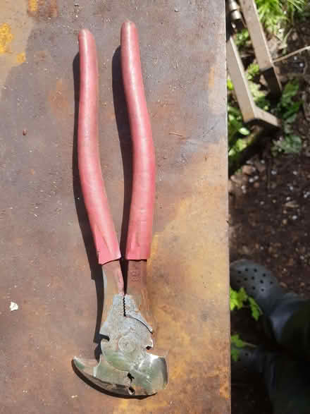 Photo of free Fencing tool (Bear Flat BA2) #1