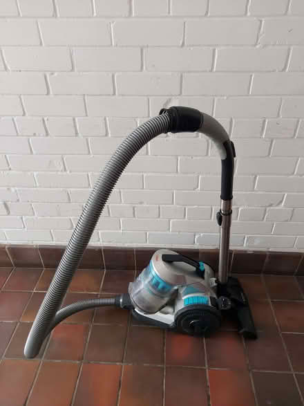 Photo of free Vax bagless vacuum cleaner (Morley Green SK9) #2