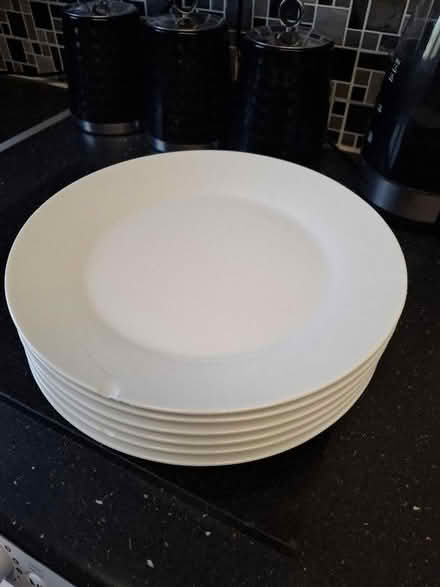 Photo of free Dinner Plates (Bromsgrove B47) #1