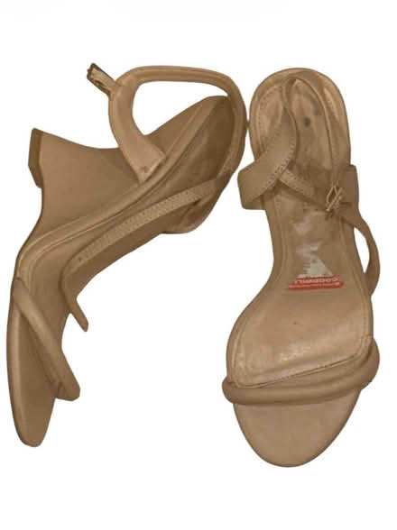 Photo of free Shoedazzle Woman’s Shoes (Brooklyn Storage) #1