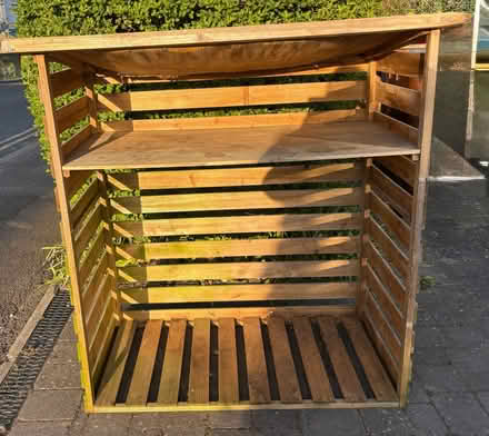 Photo of free Wooden Log Store & Pallet (Eastbourne BN23) #1