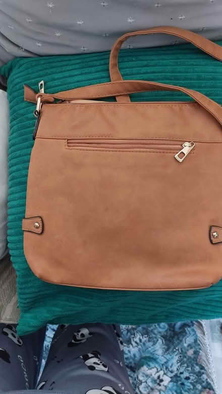 Photo of free medium sized Handbag (dorset BH12) #2