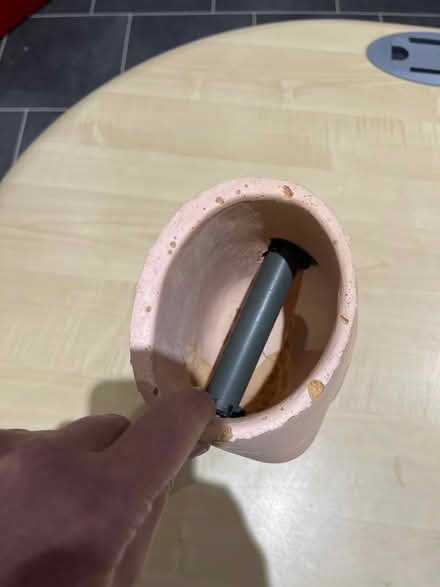 Photo of free novelty big hand drink holder (Gorgie EH11) #4