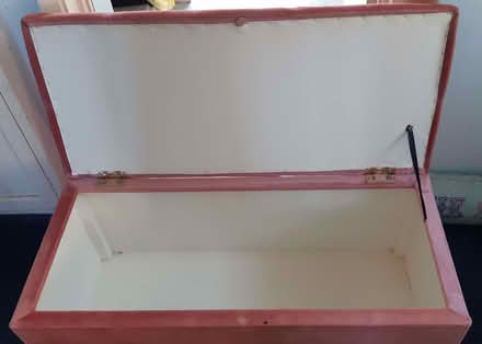 Photo of free Pink Fabric Covered Ottoman (Sutton in Ashfield NG17) #3