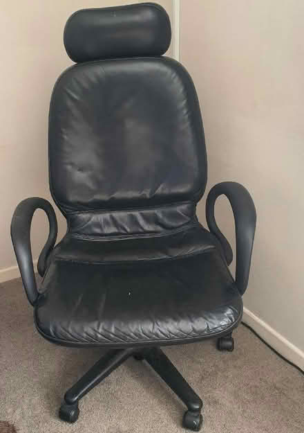 Photo of free Black computer chair (Lower Stondon SG16) #1