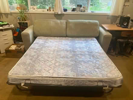 Photo of free Green Couch - Sleeper Sofa (Victory Heights/Lake City) #4