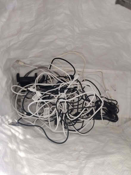 Photo of free Assorted cables (Seafield EH7) #1