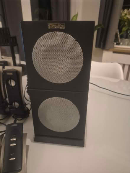Photo of free X2 Computer speakers & sub woofer (Wood Green, N22) #1