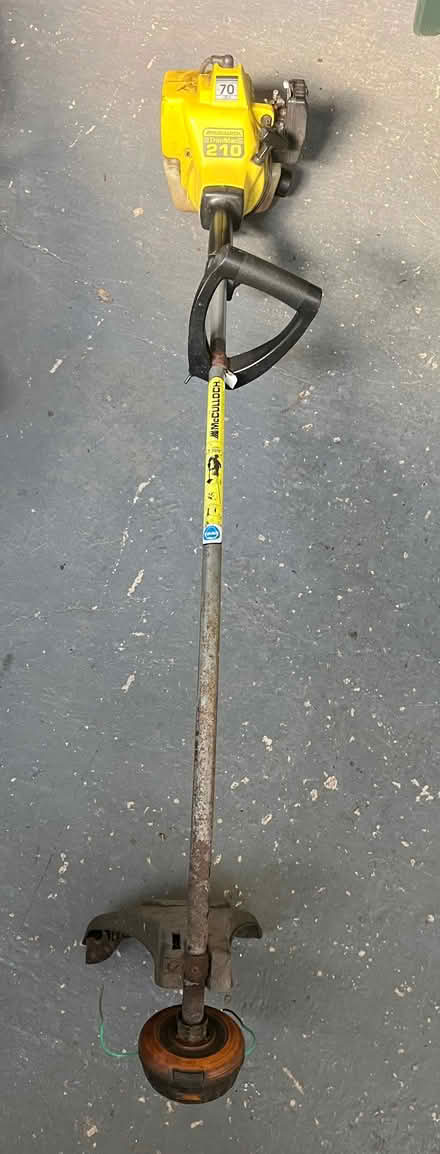 Photo of free Petrol strimmer (Woodhouse Eaves LE12) #1