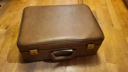 Photo of free Vintage case (Canonbury N1) #2