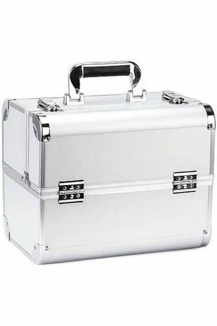 Photo of Metal makeup storage box (Gorton M18) #1