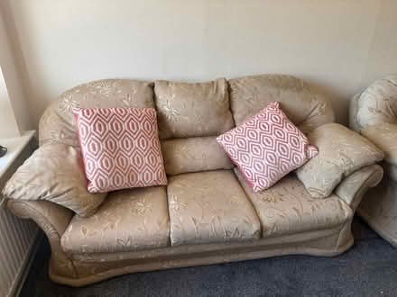 Photo of free Sofa and 2 chairs (Matlock DE4) #2