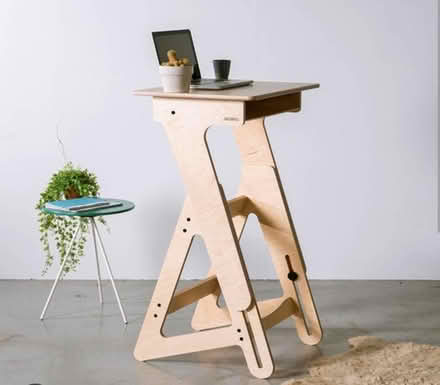 Photo of free standing desk (Lower Clapton E5) #3