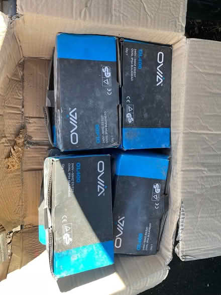 Photo of free Outdoor lights and bulbs (Windermere) #3