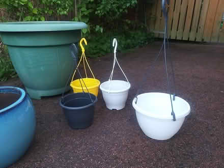 Photo of free Plant Pots and Hanging Baskets (Penwortham PR1) #1