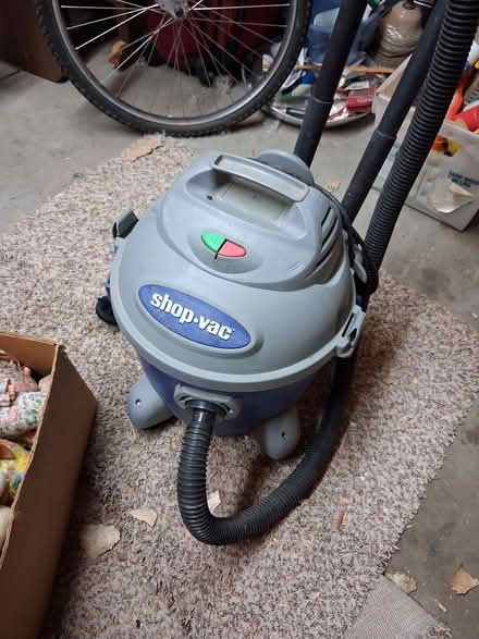 Photo of free Old shop vac (tramway/4 hills road) #1