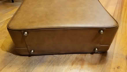 Photo of free Vintage beauty case (Canonbury N1) #3