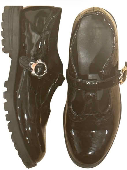 Photo of free Gap Kids Girls Shoes (Brooklyn Storage) #1