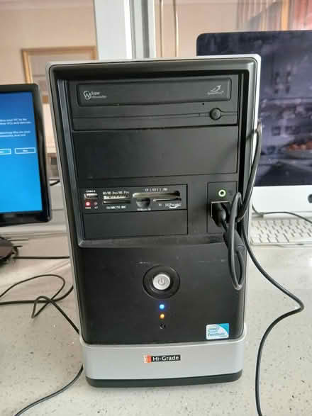 Photo of free Hi-Grade Desktop & Hanns-G Monitor (B90 shirley) #2