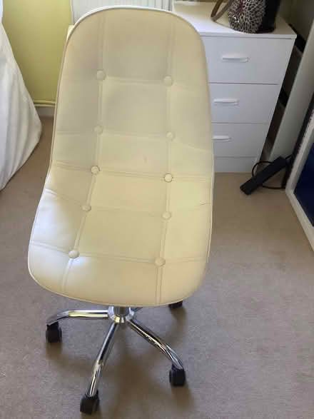 Photo of free Small desk chair (Woodley, Reading RG5) #1