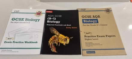 Photo of free GCSE Biology books (London, SE3) #1