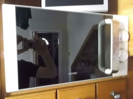 Photo of free Breville Microwave (Ruthrieston AB10) #3