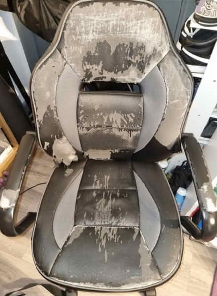 Photo of free PC gaming chair (Westbar S1) #1