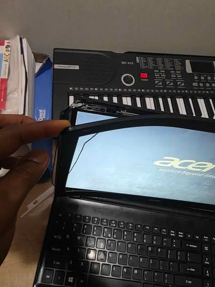 Photo of free Acer Laptop (Whittaker P3E4A9) #2