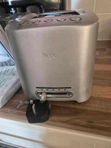 Photo of free Toaster (Harold wood Rm3 0gd) #3