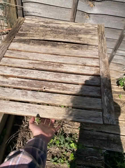 Photo of free IKEA gateleg outdoor table (Wooburn Green, HP10) #3