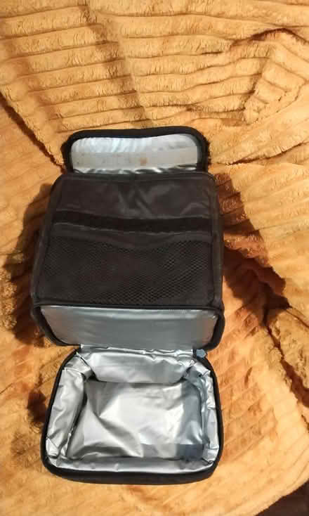 Photo of free Insulated lunch bag (Barford, near Warwick CV35) #3