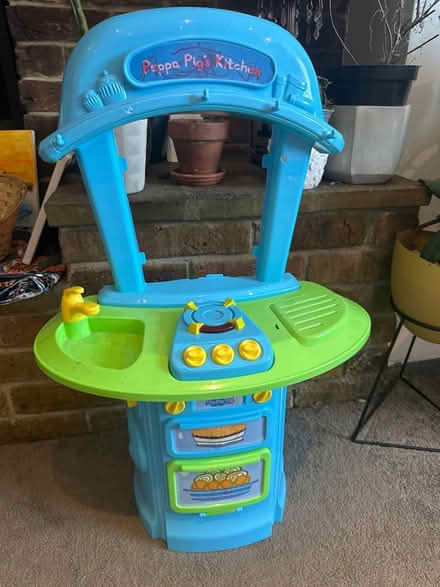 Photo of free Peppa Pig Kitchen (Croydon CR2) #1
