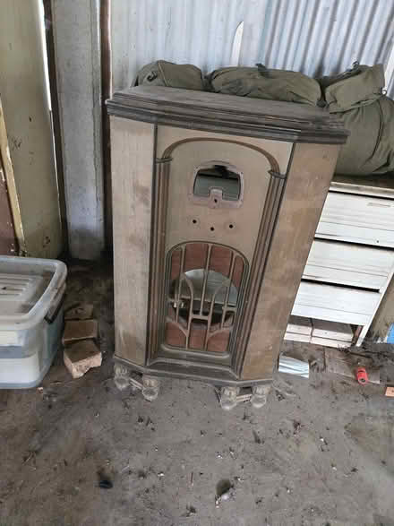 Photo of free Old Front of Radio (Mitchelton, Qld) #1