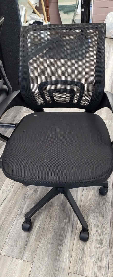 Photo of free Adjustable height Office chair (Great Billing NN3) #1