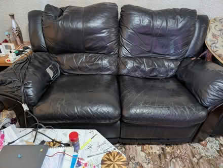 Photo of free 2-seater recliner sofa (lodgemoor S10) #4