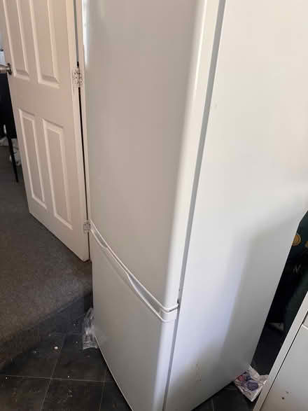 Photo of free Refrigerator (Bottle L202ET) #1