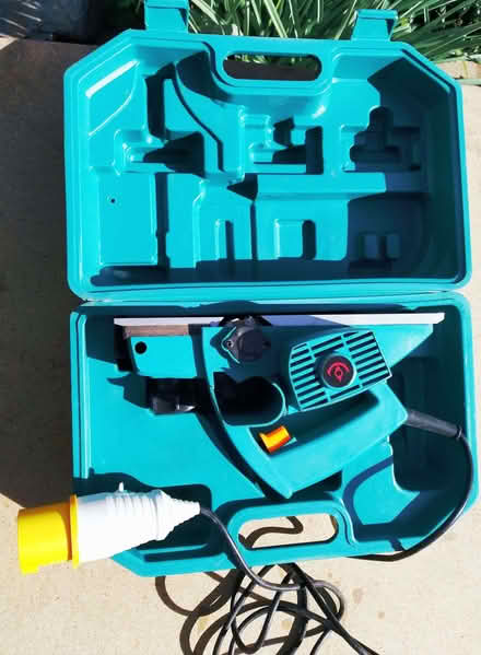 Photo of free Electric planer 110 volt (Kilby Bridge LE18) #1