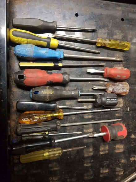 Photo of free Screwdrivers - a basic set (Bear Flat BA2) #1