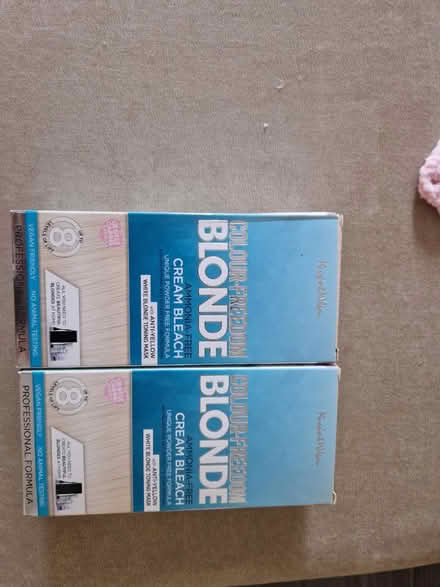 Photo of free Hair bleach (TW14) #1