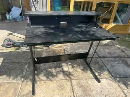 Photo of free Small computer desk (Leaden Roding CM6) #1