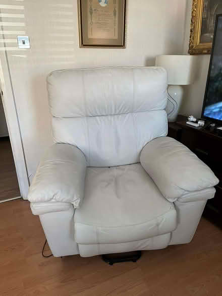 Photo of free Recliner/Riser Armachair (Inchinnan PA8) #2