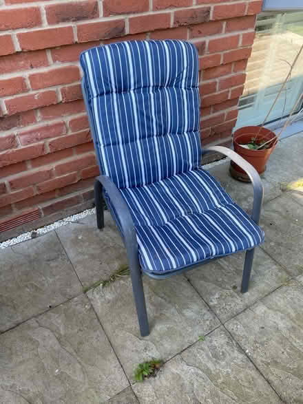 Photo of free Garden chairs with table (Springfield CM1) #1