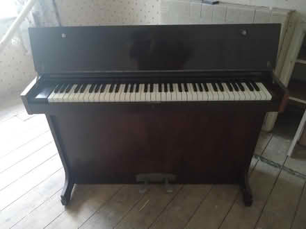 Photo of free minipiano (Nailsea BS48) #1