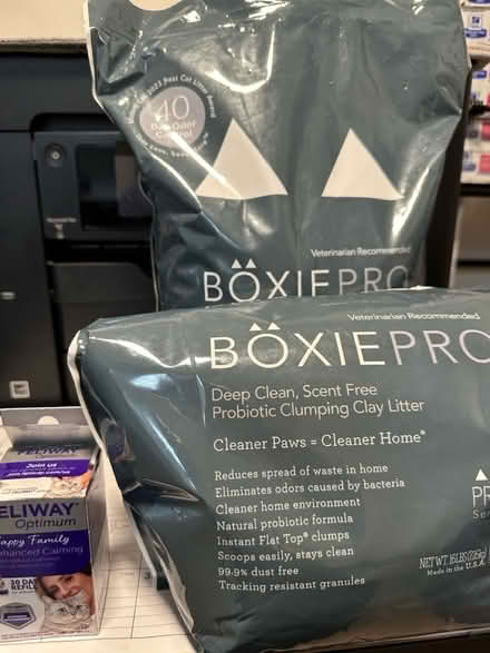 Photo of free new boxie pro cat litter + xtras (UES) #1