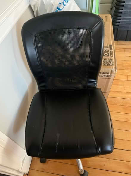 Photo of free Desk chair (Woburn) #1