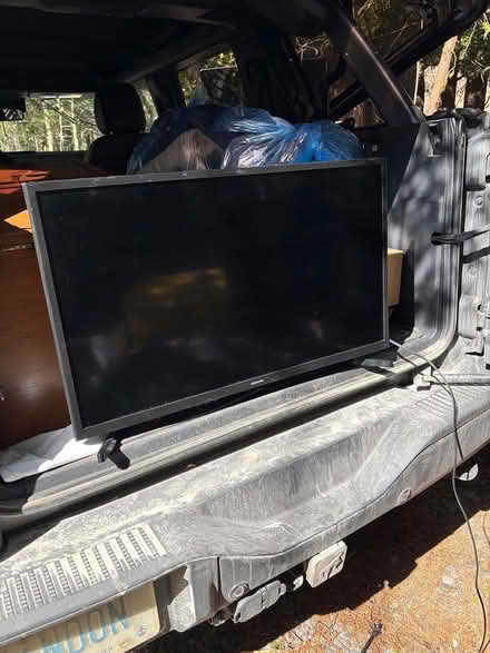 Photo of free Samsung 32” TV (Kanata) #1