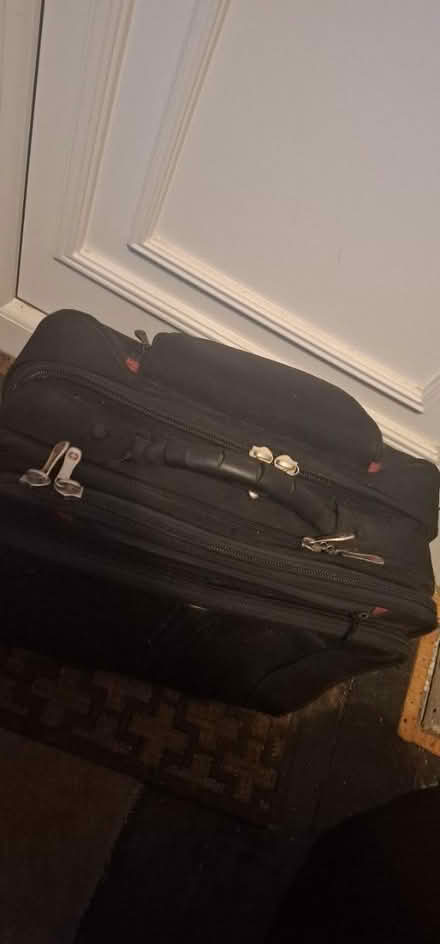 Photo of free Laptop bag / electronics suitcase (Croydon CR2) #3