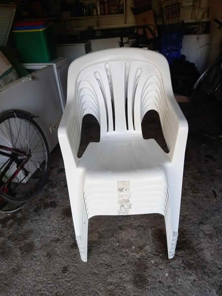 Photo of free 6 plastic garden chairs (Presteigne) #1