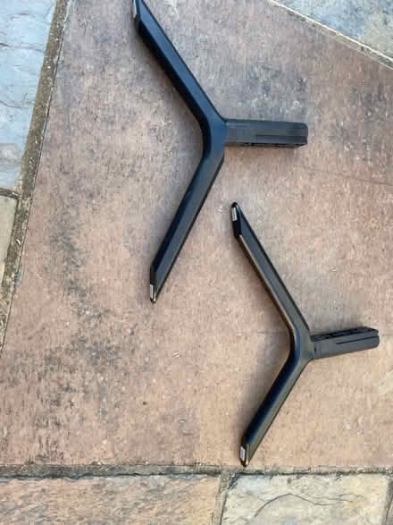 Photo of free Samsung TV legs (Selsey PO20) #1